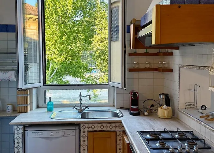Domus Mantellate, Trastevere Apartment *