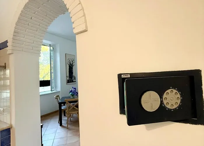Apartment Domus Mantellate, Trastevere *