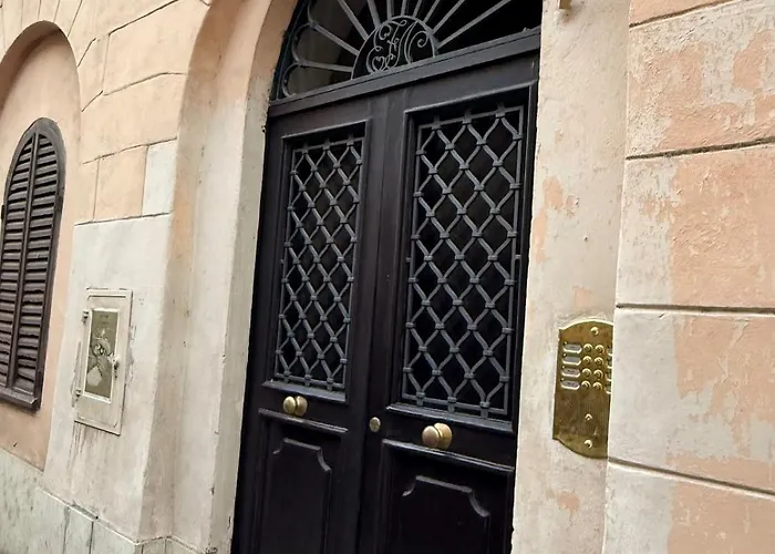 Apartment Domus Mantellate, Trastevere