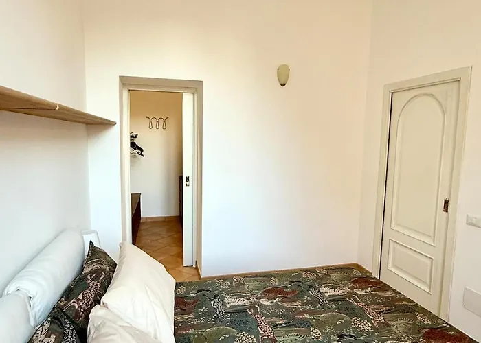 Domus Mantellate, Trastevere Apartment